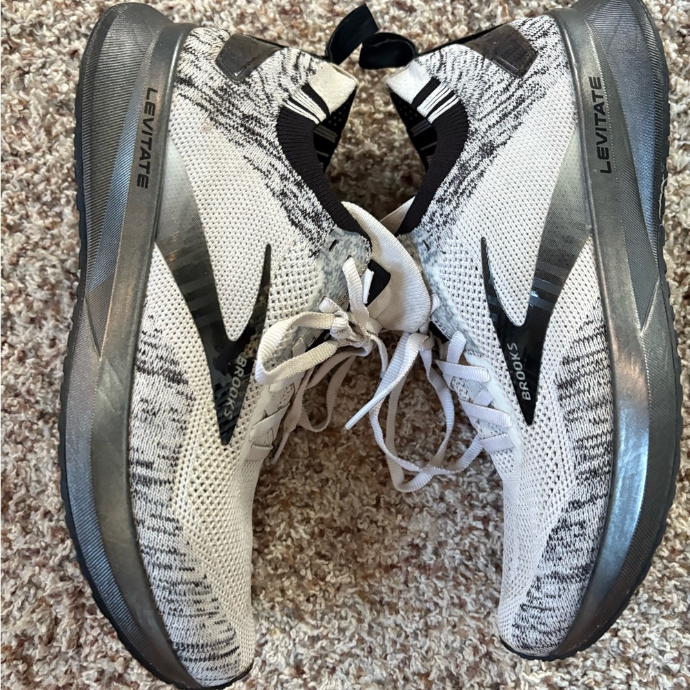 Brooks Levitate White and Gray Athletic Shoes